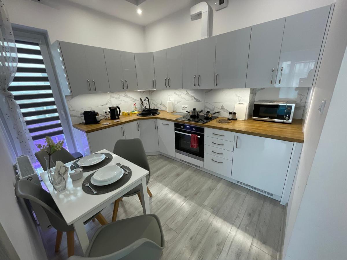 Apartament Nowoczesny Komfortowy Kustronia Z Garazem Balkonem Wanna Bielsko-Biala Exterior foto