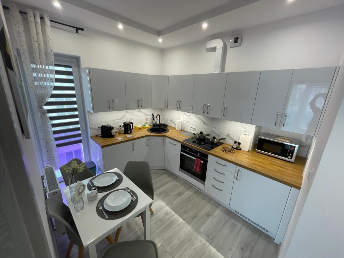Apartament Nowoczesny Komfortowy Kustronia Z Garazem Balkonem Wanna Bielsko-Biala Exterior foto